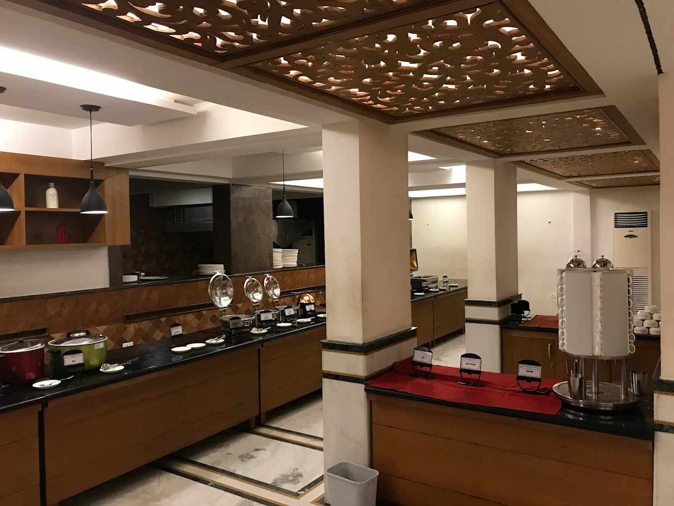 Global Dining Experience